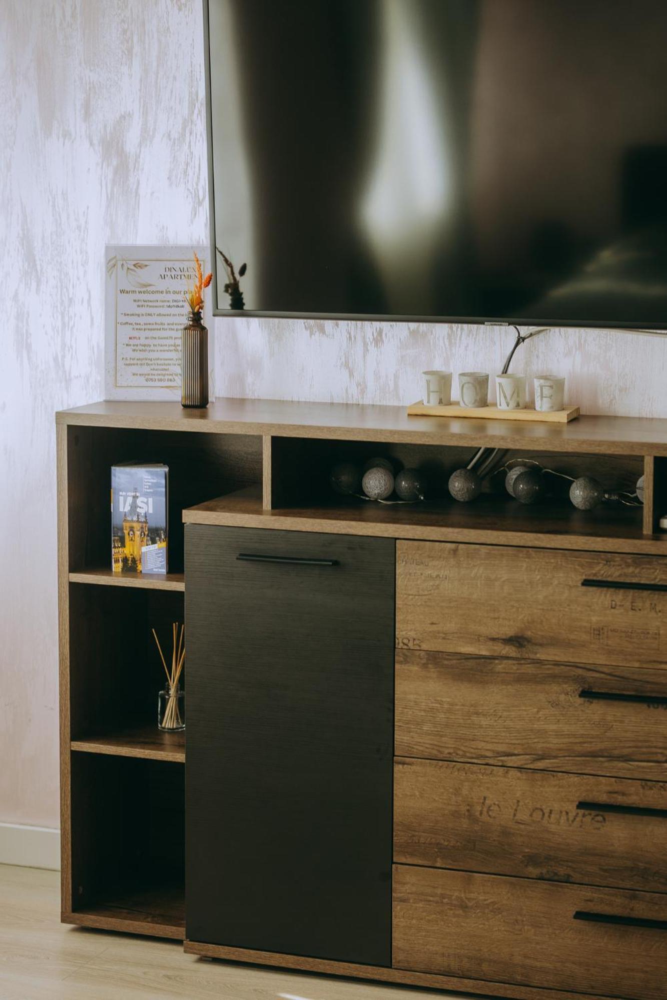 Dina Lux Iasi Apartment Exterior photo